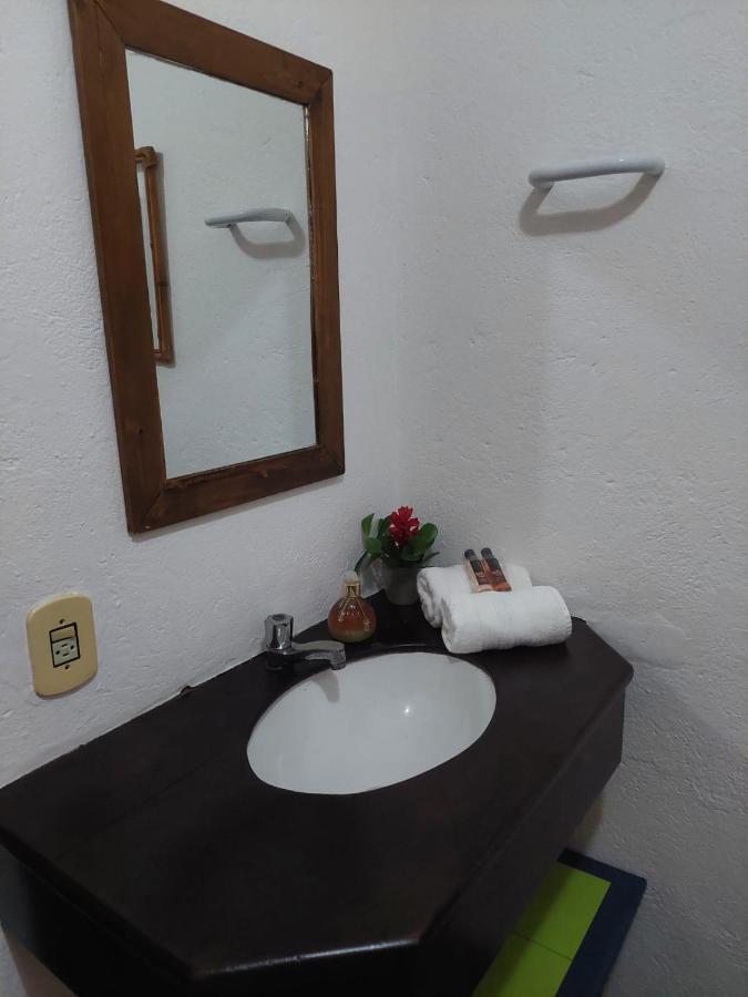 Chalé da Cachoeira - Engenho d'agua - Ilhabela piscina e cachoeira Extérieur photo